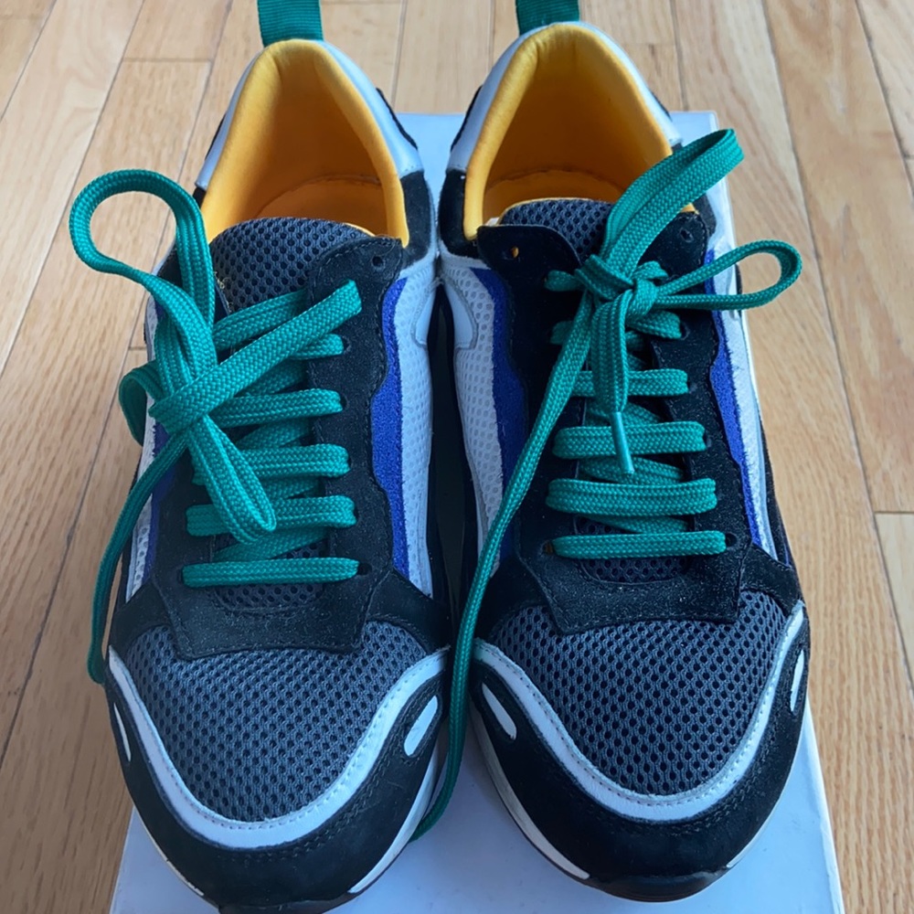 Sandro size 36 euro or size 6 US.